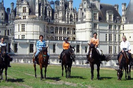 Loire Castles horse riding tour